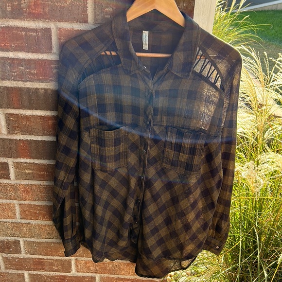 FREE PEOPLE Ladies M Cut Out Check Print Hi-Lo Snap Button Front Blouse - Picture 2 of 10